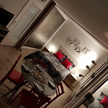 Hirondelle De * Rouen