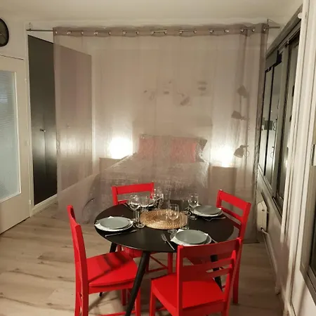 Hirondelle De Lägenhet